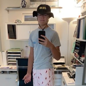 Meet your Posher, Peter